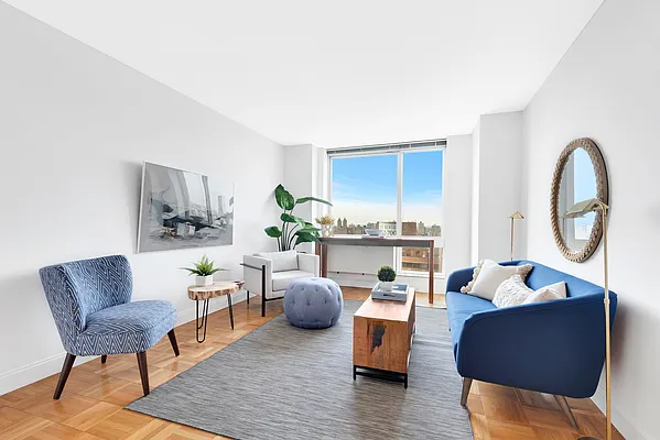 Sold by Bond New York | media 1