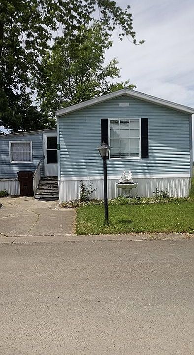1st image of 19 Friar Tuck Dr