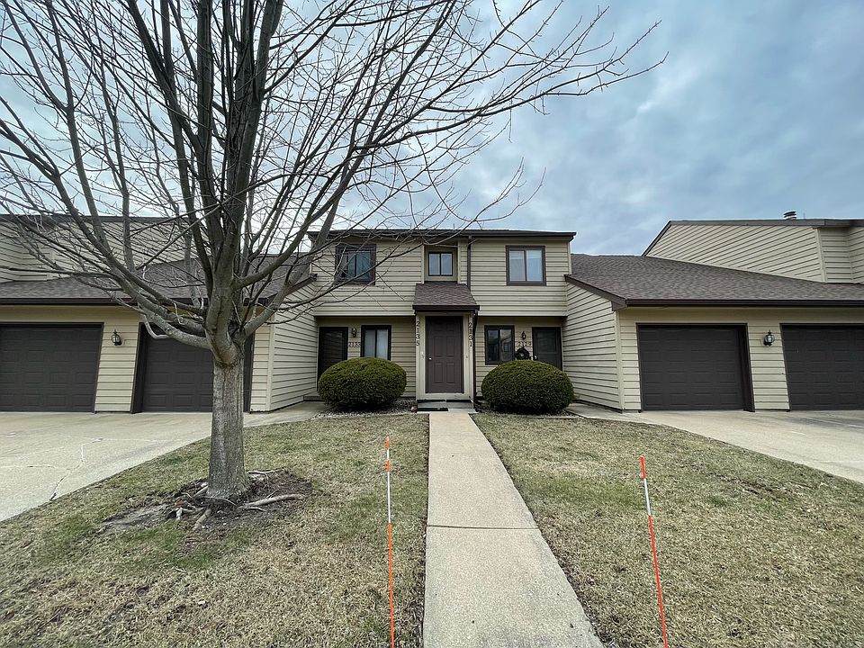 2nd image of 2131 Harbortown Cir #2131