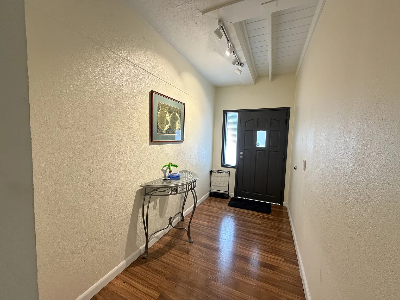 1413 SW 8th Ct - 1 — Photo 2