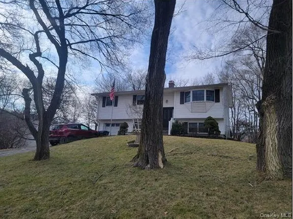 16 Houston Ave, Monroe, NY 10950