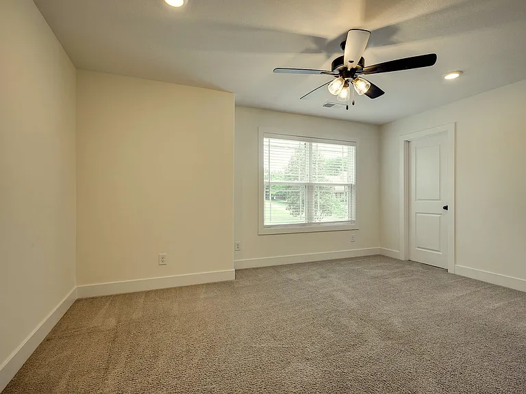 420 Stonemeadow Rd — Photo 33