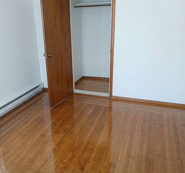 1st image of 2728 Pillsbury Ave S APT 2