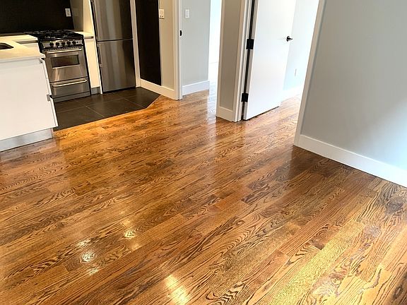 4th image of 50 E 21st St #2CC