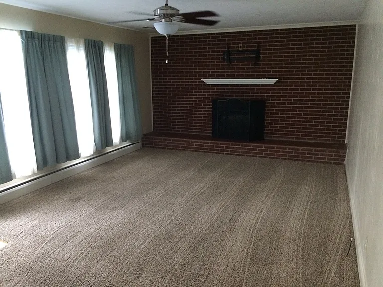 Nicewood Family Room4_03212018
