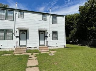 2 Riley Manor Cir, Junction City, KS 66441