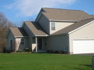 2373 Meadow Spring Cir, Akron, OH 44312