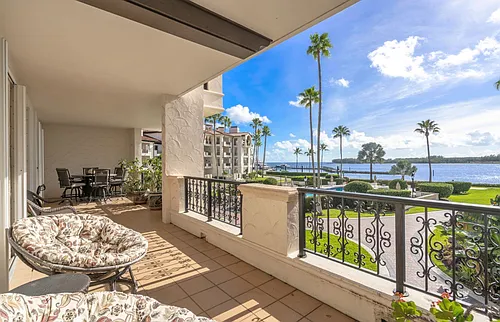 2124 Fisher Island Dr #2124 Photo 1