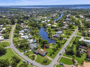 1580 NW Lakeside Trl, Stuart, FL 34994