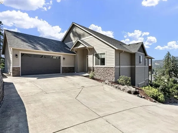 6451 Dogwood St, Springfield, OR 97478