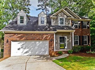 136 Dannyn Grove Ct, Mooresville, NC 28117