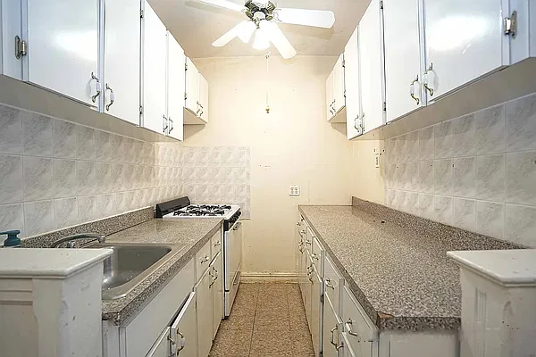 Kitchen, photo 1