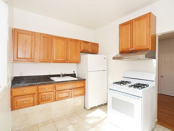 4th image of 1151 Stanyan St #2