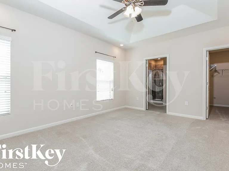 1051 Peta Way — Photo 9