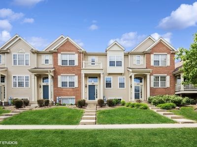 897 Clover Ln, Pingree Grove, IL, 60140