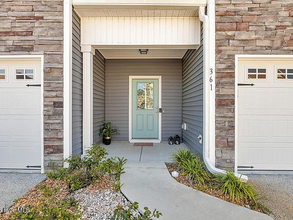 3rd image of 361 S Stingray Lane
