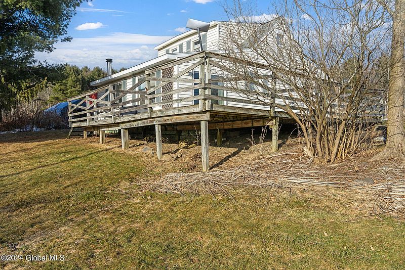 2nd image of 832 Woodstock Road