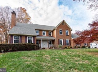 6501 Heather Brook Ct, Mc Lean, VA 22101