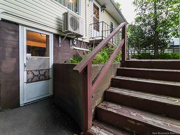 4th image of 13 Clark Rd