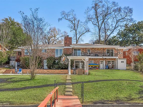 4th image of 2408 Lakecrest Dr