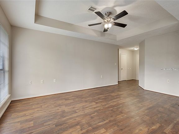 5th image of 1003 E 24th St