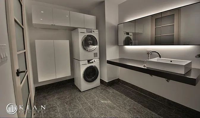 Rented by Kian Realty | media 14