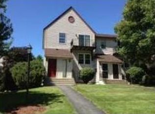 7 Arlington St, Merrimack, NH 03054