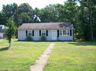 1000 Rollins Cir, Hampton, VA 23663