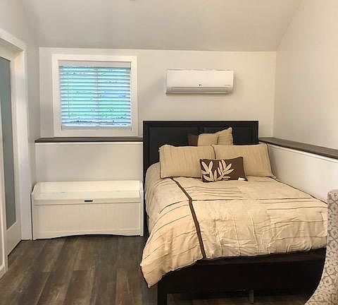 3rd image of 3517 Mirasol Ave