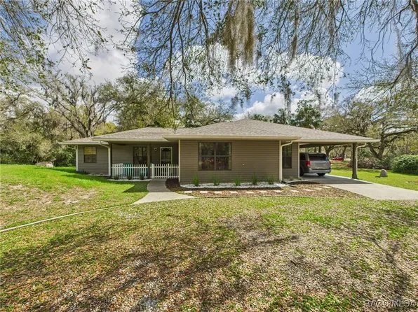 10243 W Pamondeho Cir, Crystal River, FL 34428