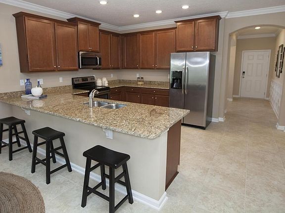 3rd image of 10122 Bedford Lakes Ct #121
