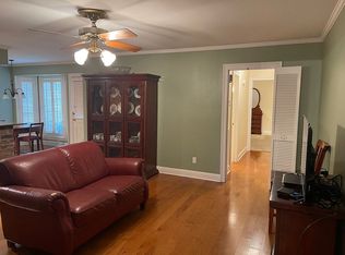 4905 Kinsley St, Metairie, LA 70006