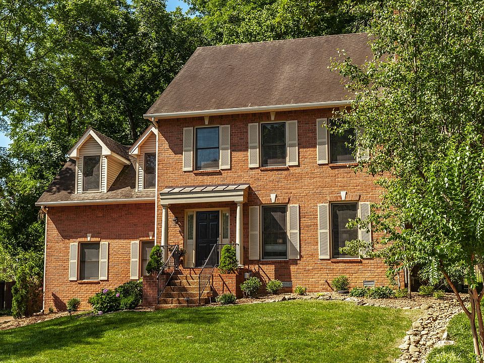 1st image of 805 N Highlands Ct
