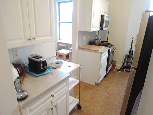 Rented by D J Real Estate LLC | media 6