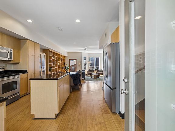 3rd image of 807 18th Ave #306