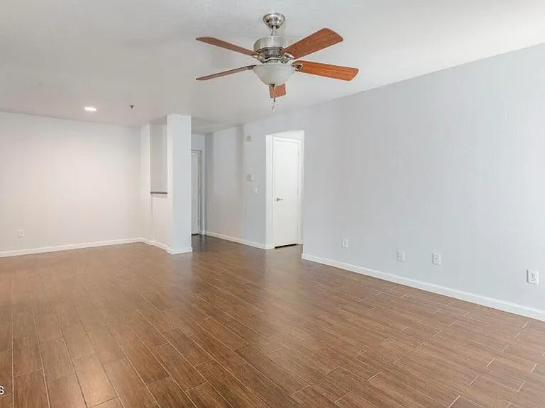 2025 E Campbell Ave #135 — Photo 15