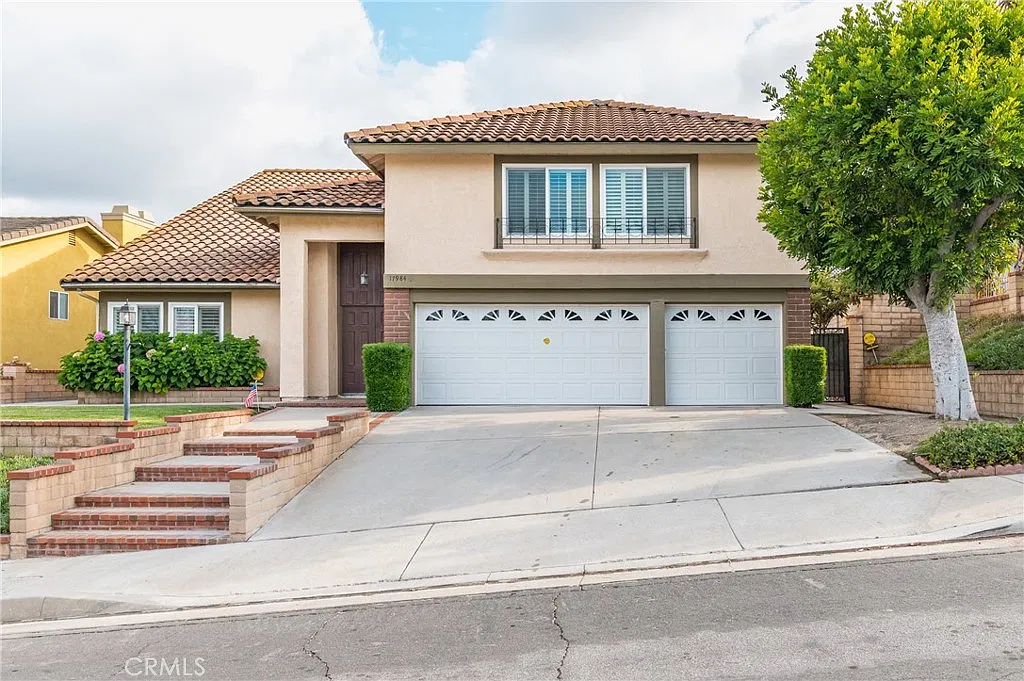 5 bed, 3126 sqft, $4,800 — Photo 1