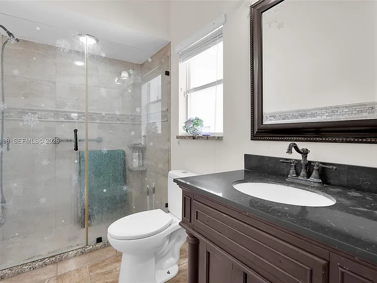 520 Henry Ave — Photo 28