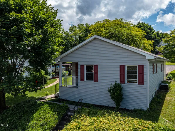 205 E 23rd Ave, Altoona, PA 16601
