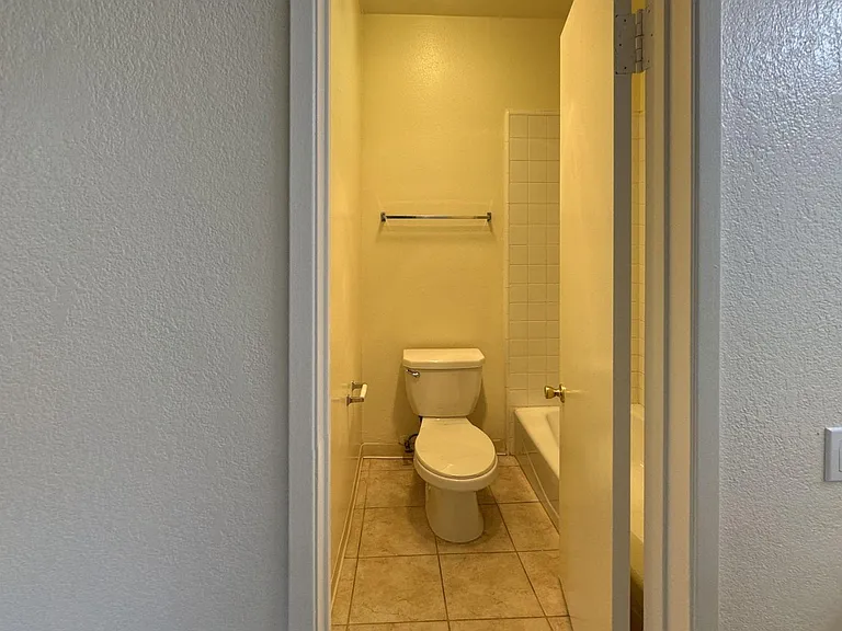 5751 Camellia Ave. — Photo 6