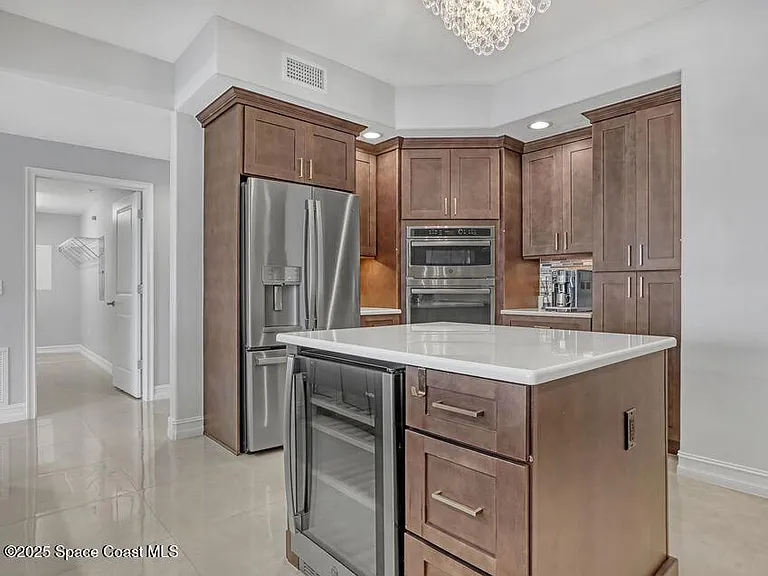 1435 S Harbor City Blvd #703 — Photo 18