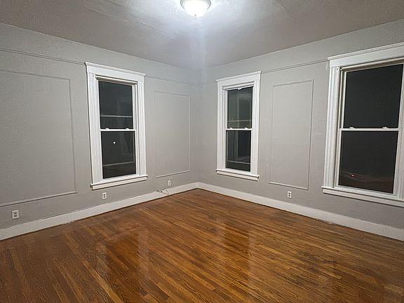 2nd image of 1260 Whalley Ave