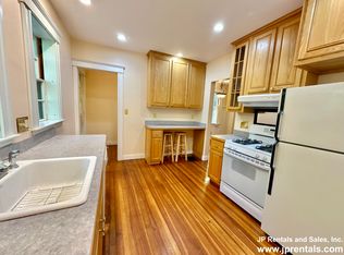 44 Southbourne Rd, Jamaica Plain, MA 02130