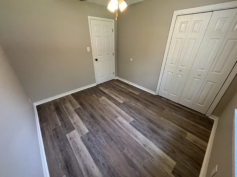 2059 Hillsborough St — Photo 13