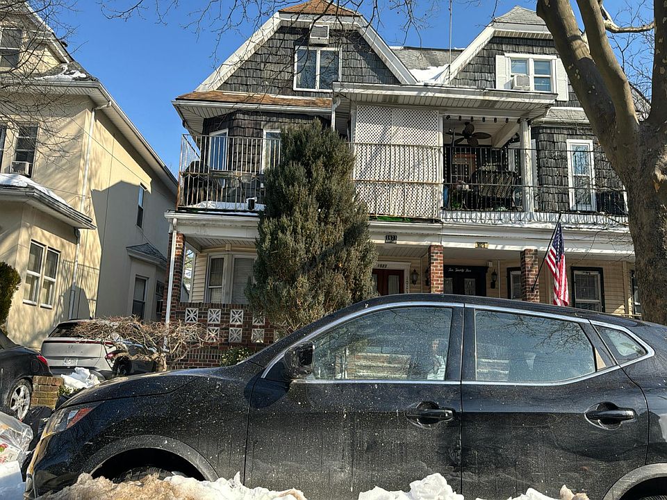 1st image of 1023 E 2nd St