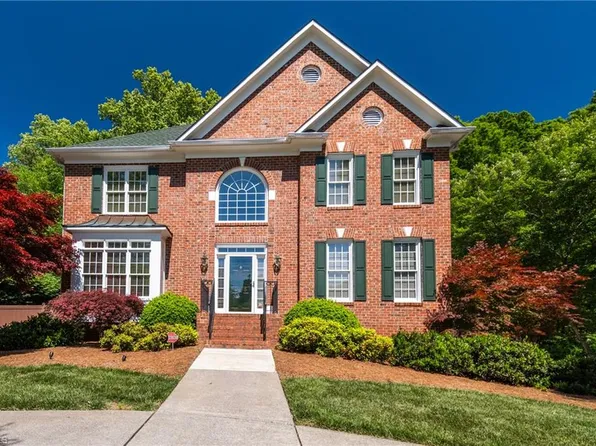 4465 Greenbrier Farm Rd, Winston Salem, NC 27106