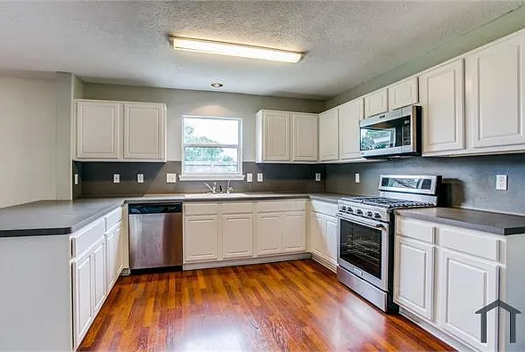 18110 Shallow Leaf Ln — Photo 17