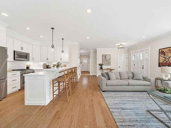 4th image of 277 Brookline St #277