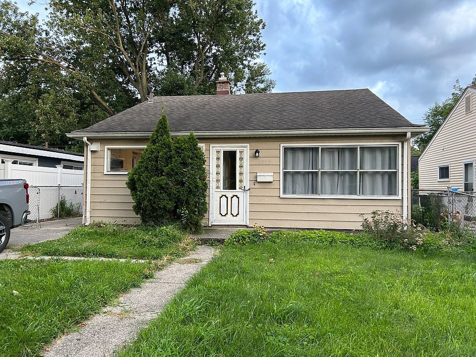 1st image of 1762 E Madge Ave