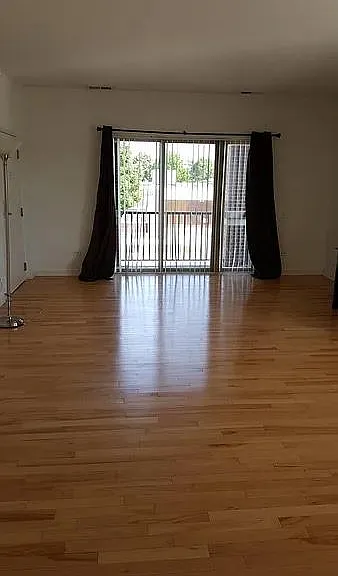 1270 S Blue Island Ave #201 — Photo 2